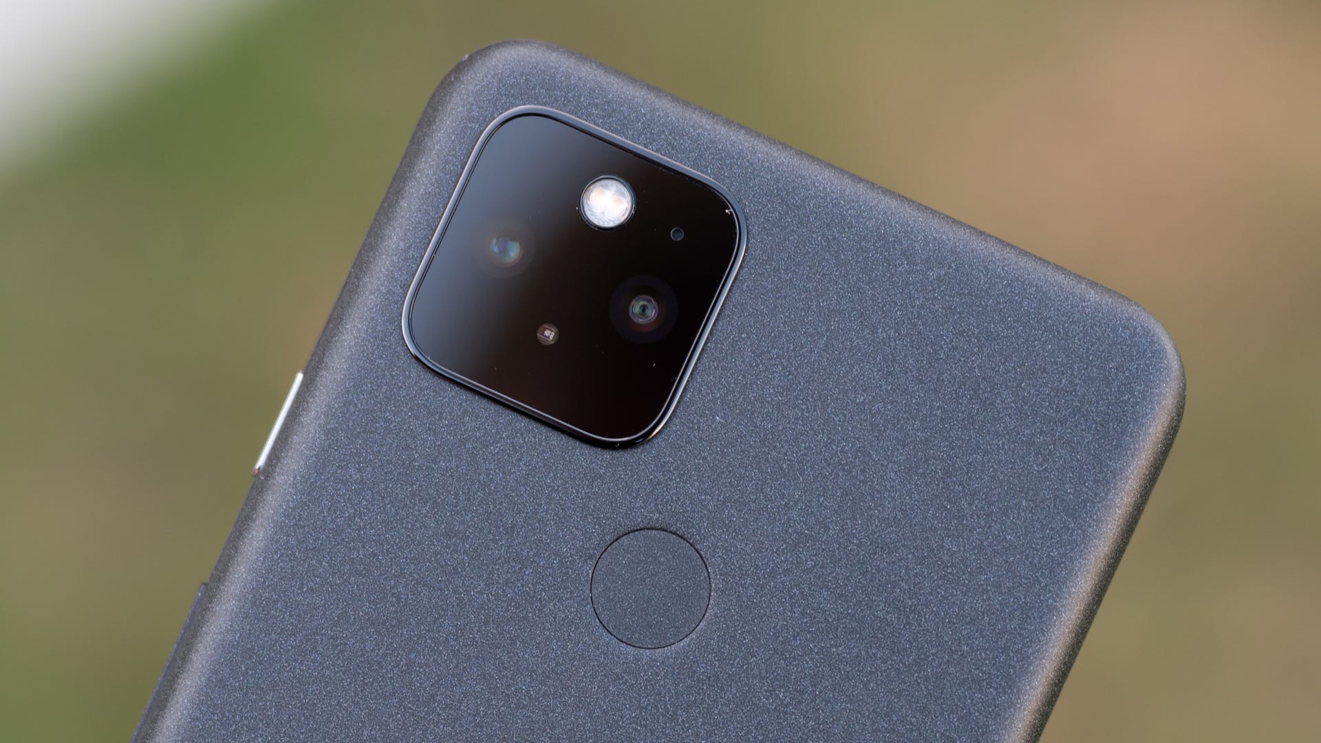 Did Your Pixel’s Fingerprint Reader Get Worse? An Update May Be to Blame. – Review Geek