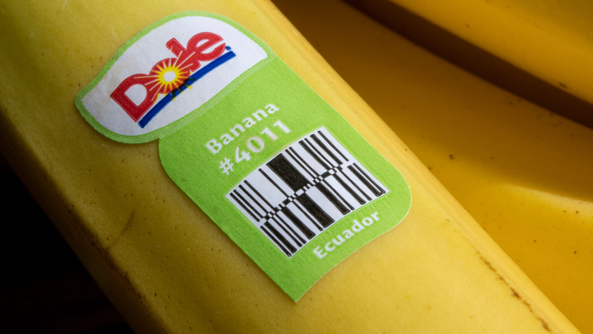 Here’s What Those Numbers on Produce Stickers Mean – LifeSavvy