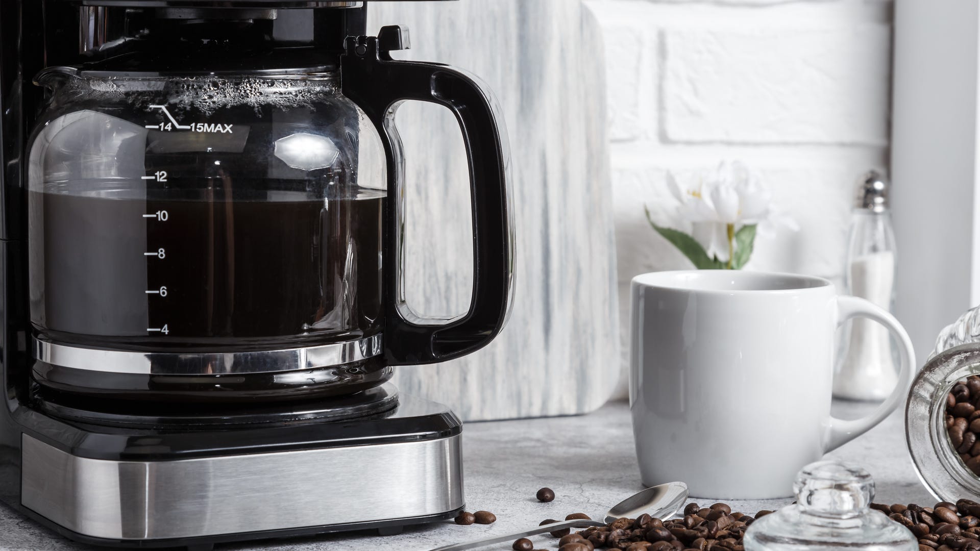 How Much Coffee Should You Use to Get the Perfect Drip? – LifeSavvy