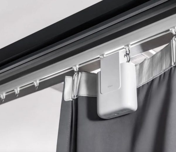 The Aqara Curtain Driver E1 Automates Your Existing Curtains – Review Geek